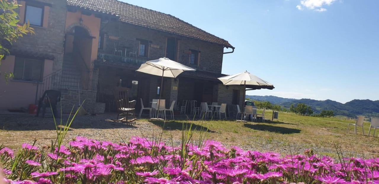 Casale Trusella Acomodação com café da manhã Ponti Exterior foto